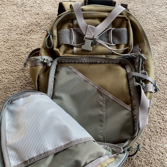 Maxpedition Kodiak Gearslinger Backpack - Picture 3 of 8